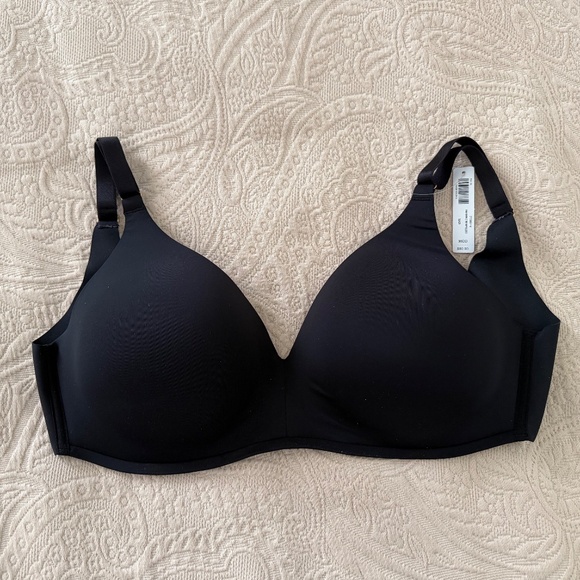 Black "Vanishing 360" Wireless Bra -- still in packaging - Picture 3 of 9
